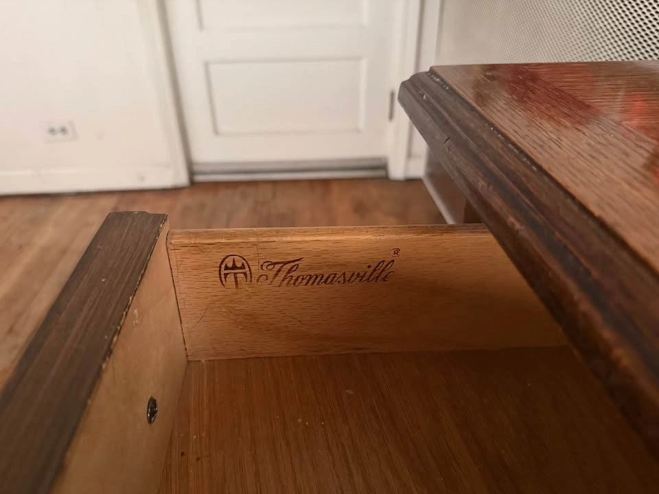 Thomasville Console Table - Oak - photo 2