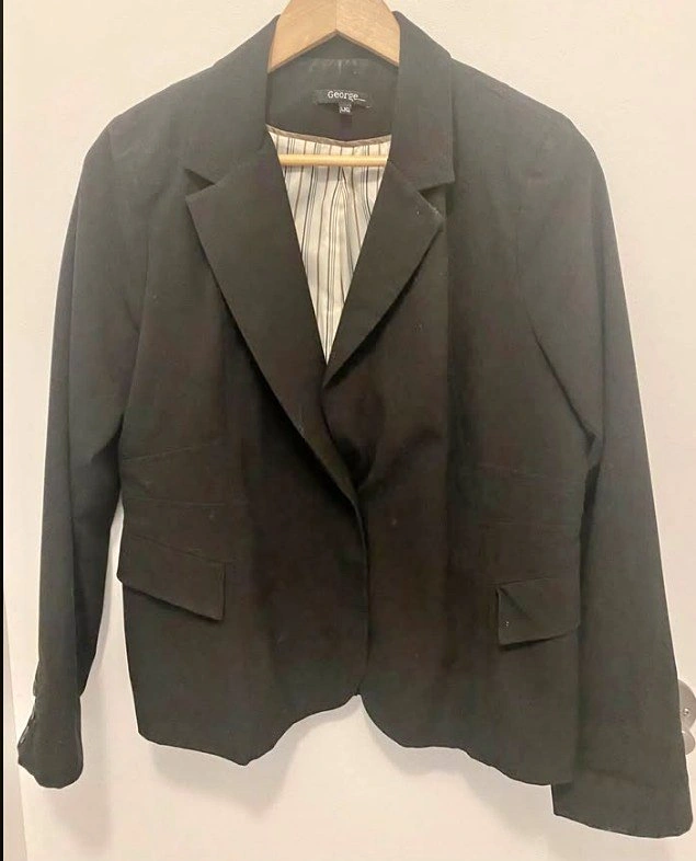 Women's Black Blazer (Large)