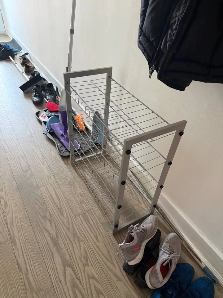 Four 4 Level Shoe Rack - photo 2