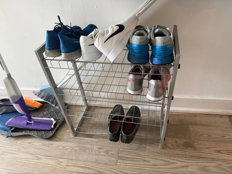 Four 4 Level Shoe Rack - photo 4