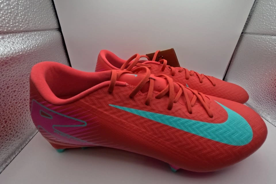 Nike Zoom Vapor 16 Academy FG Soccer Cleats Size 11.5 Orange