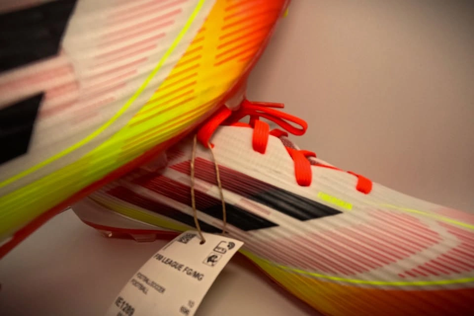 Adidas F50 FG Soccer Cleats Size 10.5 White/Red/Green - photo 3