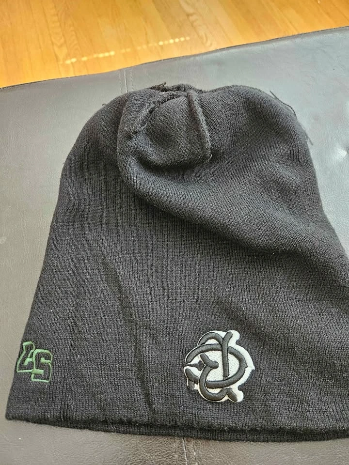 Retro Cariboo Brewing Beanie - Pom-Pom Toque - photo 4