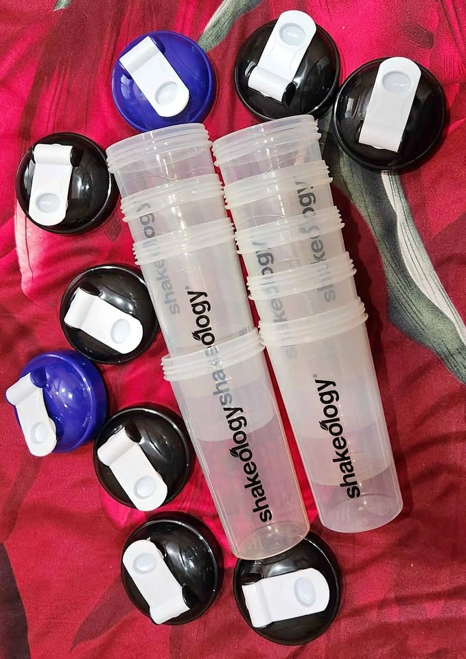 9 Shake Bottles