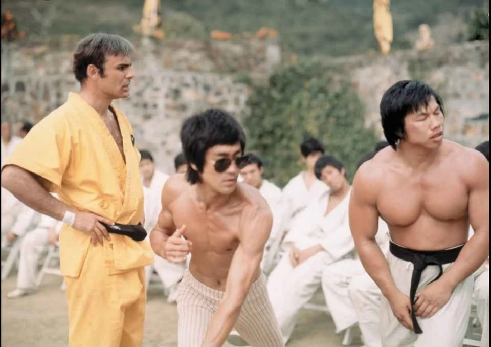 Bruce Lee Metal Sunglasses (Never Worn) - photo 2