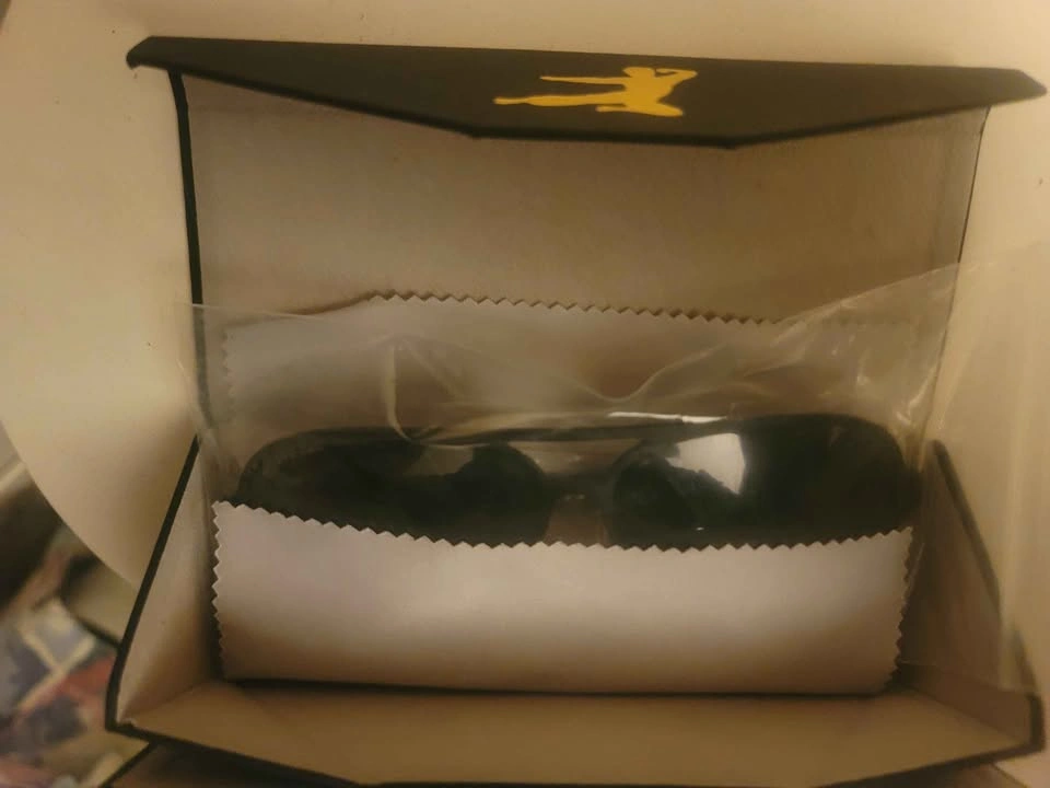 Bruce Lee Metal Sunglasses (Never Worn) - photo 5