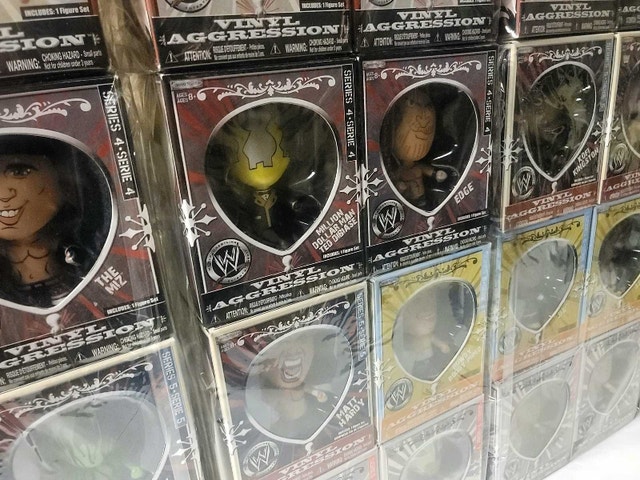 WWE Vinyl Aggression Figures Complete Set - photo 2