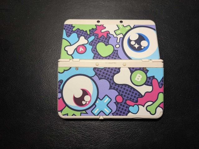 "NEW" Nintendo 3DS - photo 2