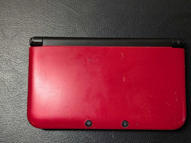 Nintendo 3DS XL - HEAVILY PLAYED - photo 5