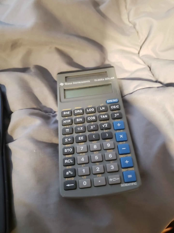 College calculators in working condition priced to sell - photo 3