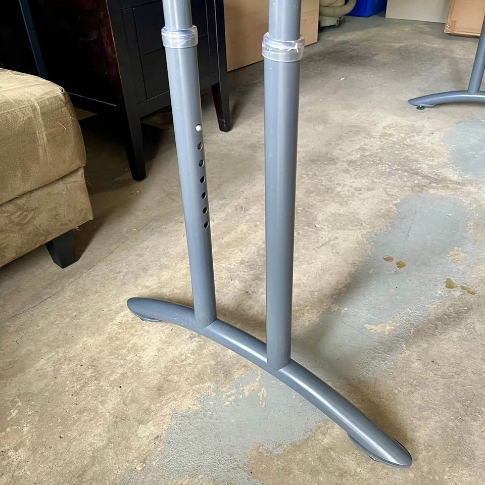 Sturdy Table (Doesn’t Fold) - photo 3
