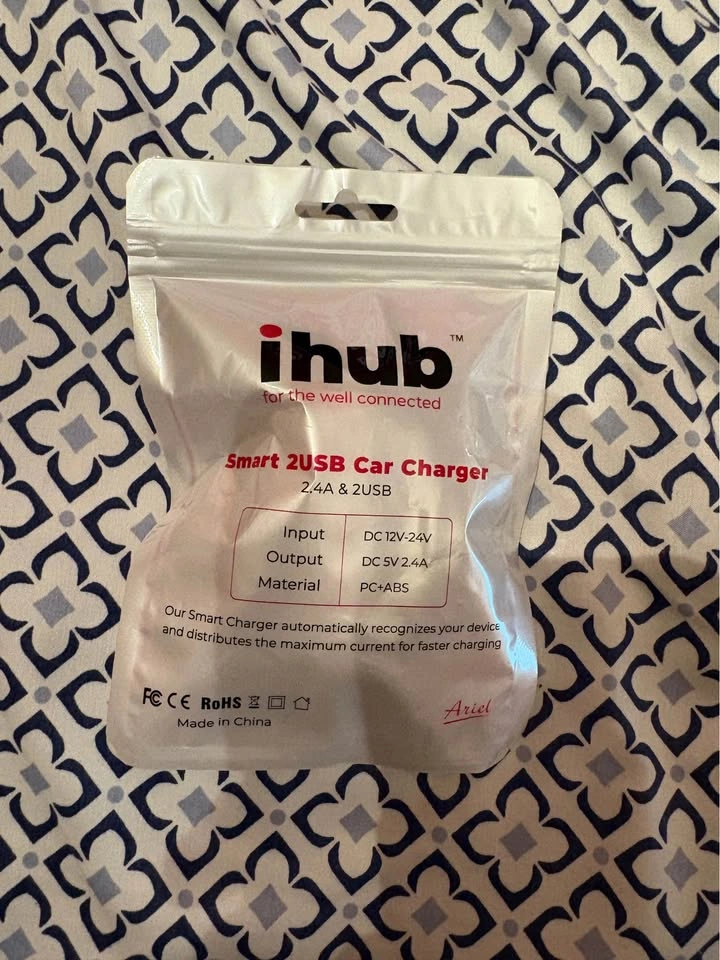 Car charger - photo 2