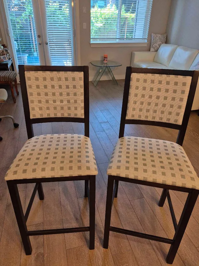 Bar Chairs thumbnail