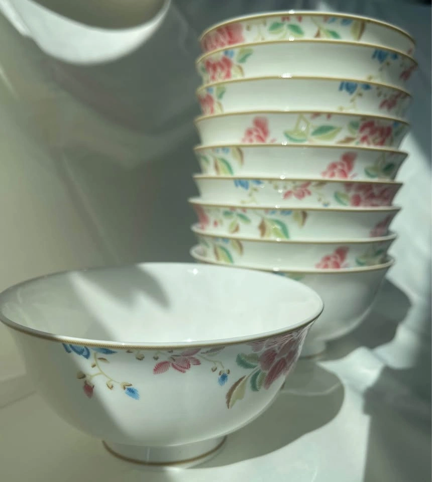 Luxury 52-Piece Bone China Dinnerware Set - photo 4