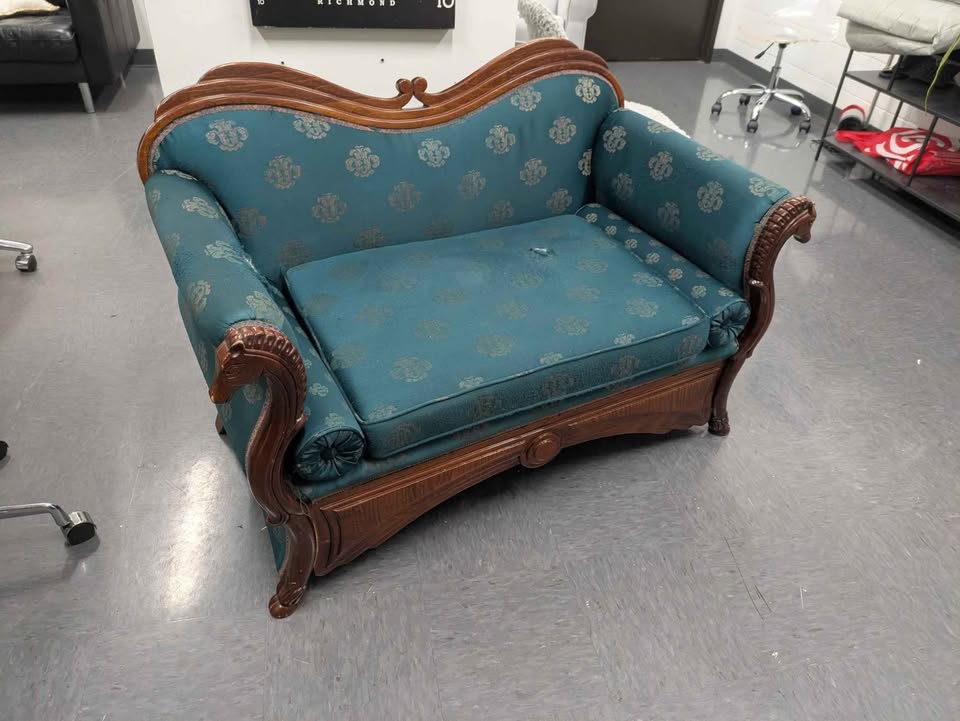Antique sofa wood - photo 3