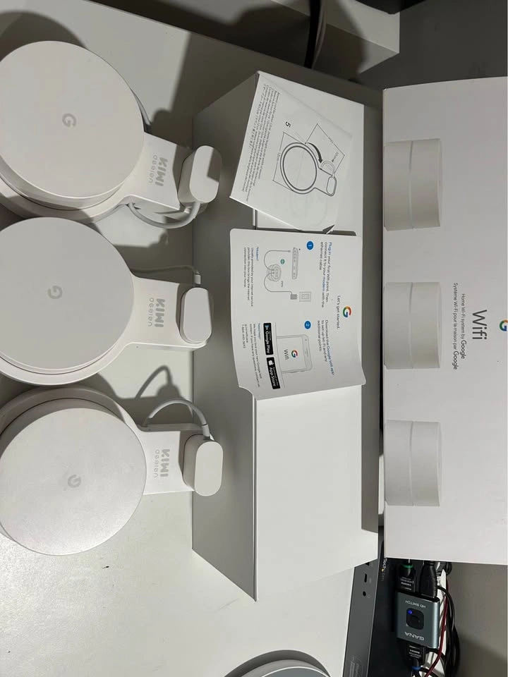 Google Wi-Fi router - photo 2