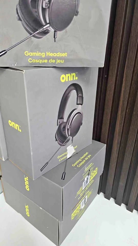 Wired Adjustable Over-Ear Gaming Headset with 50 mm