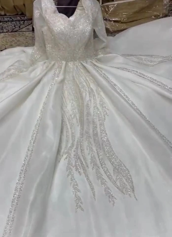 Beautiful Wedding Dress – Princess Ball Gown Style - photo 2