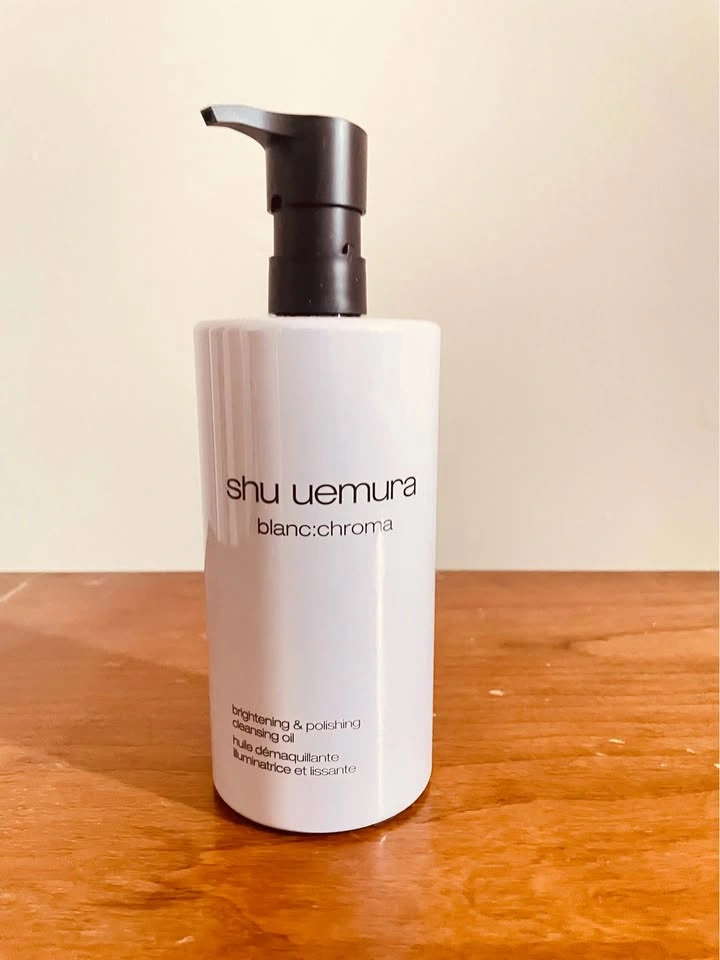 Shu Uemura Brightening Cleansing Oil - photo 2