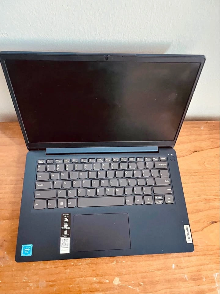 Lenovo Ideapad 1i 14 inch Laptop