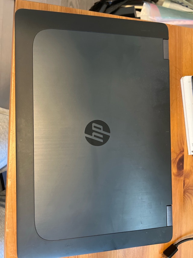 HP ZBook 15 4th gen I7 Mobile Workstation - No power adapter - photo 2