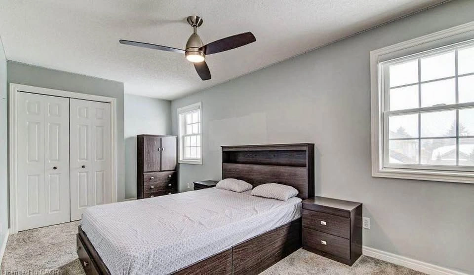 🛏️ Storage Bedroom Set for Sale – Complete Matching Set! 🛏️