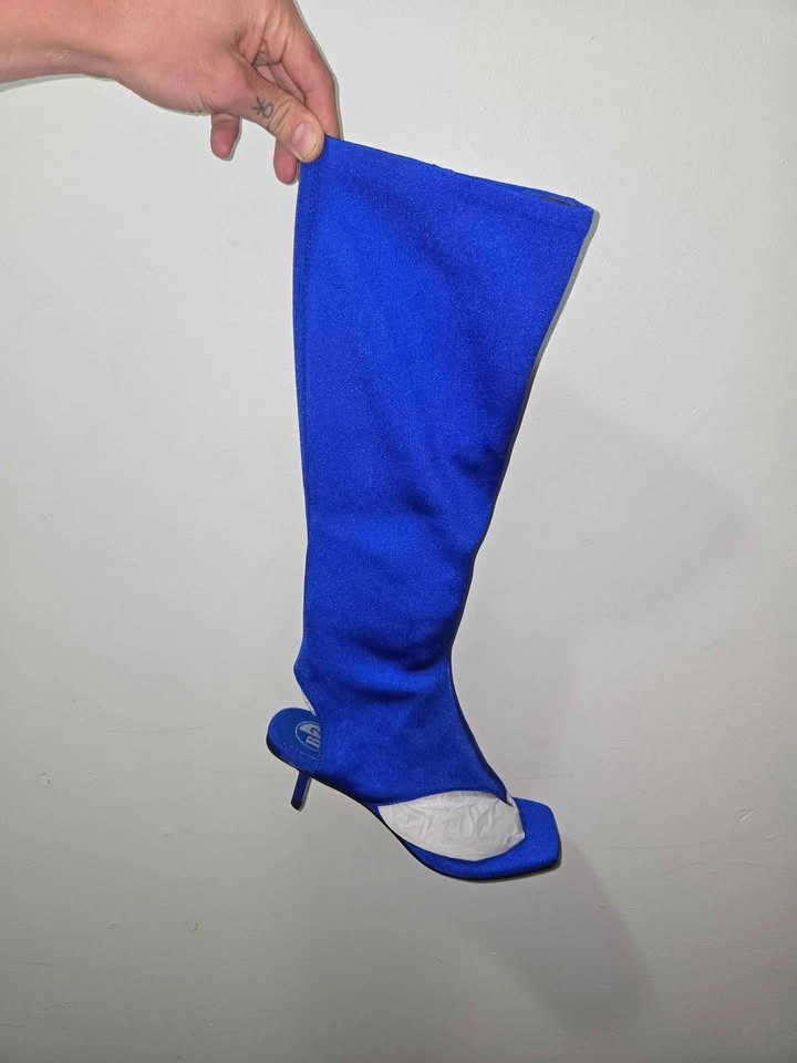 BRAND NEW- RARE Cobalt Blue Heels - B2 Lakewood retail $295