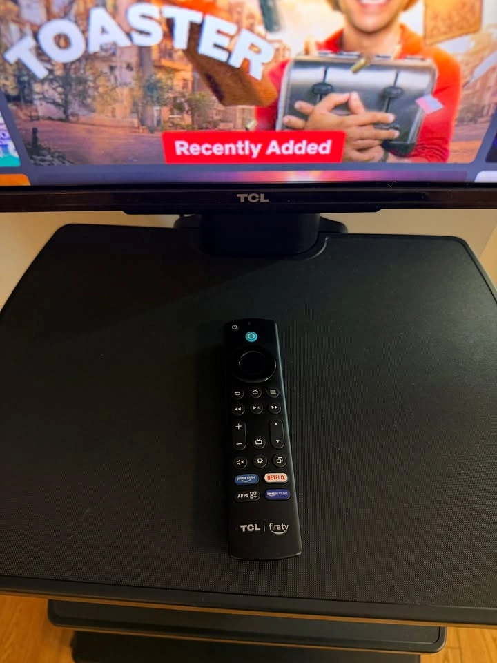 55" TCL Smart TV (Fire TV) with Rolling Stand - photo 4