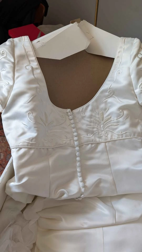 Embroidered Wedding Dress with Pearl Details - photo 4