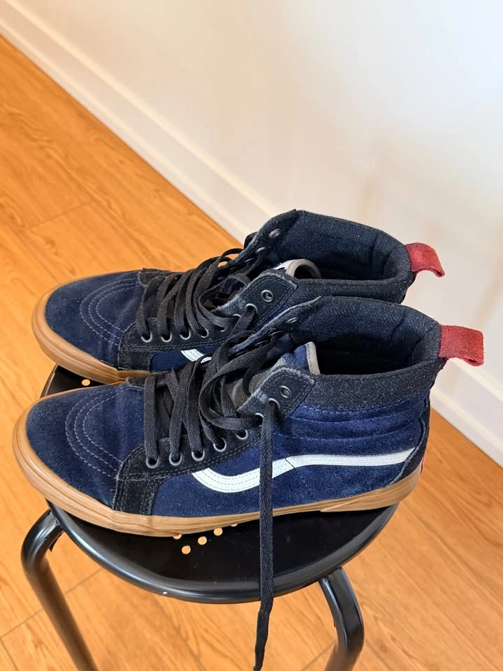 Men's Vans Weatherproof Shoes - Size US 9.5 - photo 2