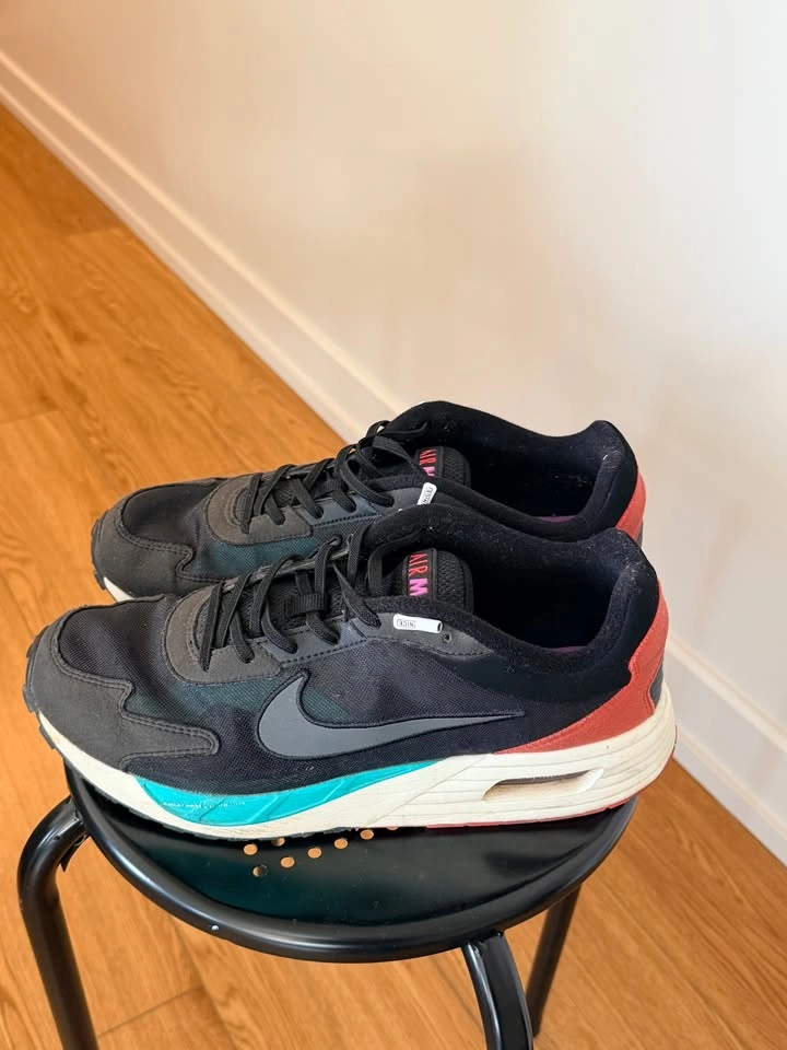 Men’s Nike Air Max Shoes - Size US 10 - photo 2
