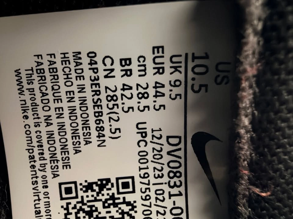 Men's Nike Dunk Lows - Size US 10.5 - photo 3