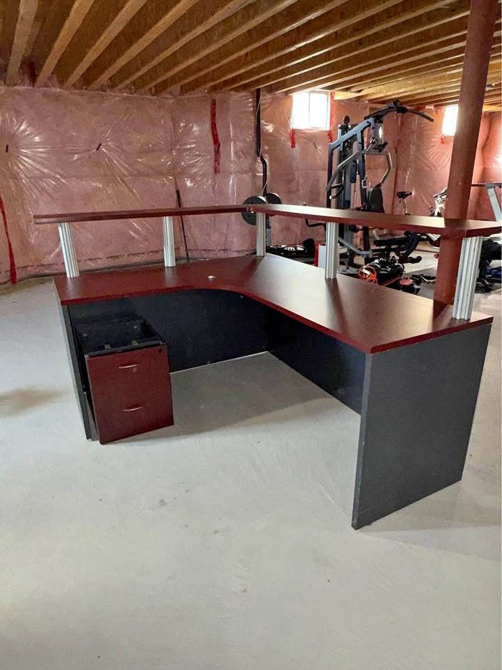 Reception desk (as is)