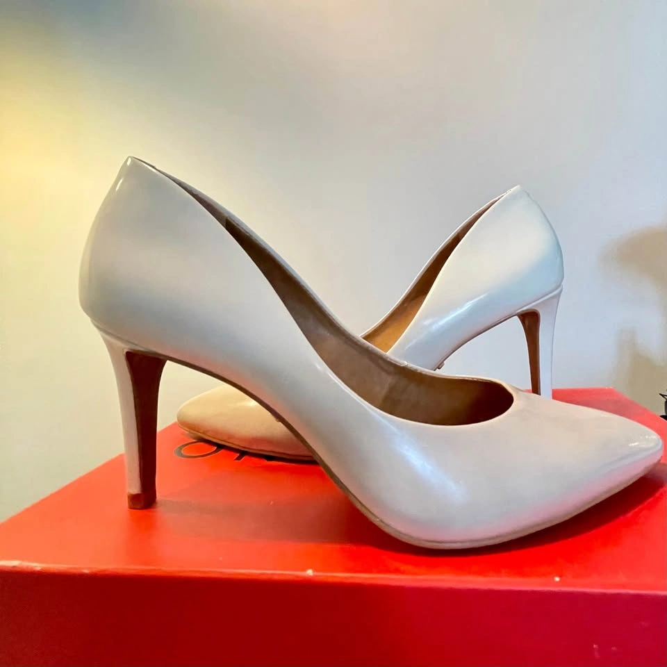 Ombre Patent Leather Women's Shoes Medium Heel Size 6 - photo 2
