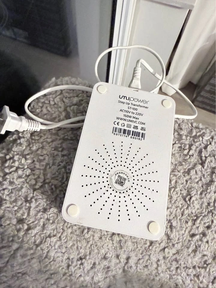 100W Step UP Voltage Converter for Euro & China Appliances - photo 3