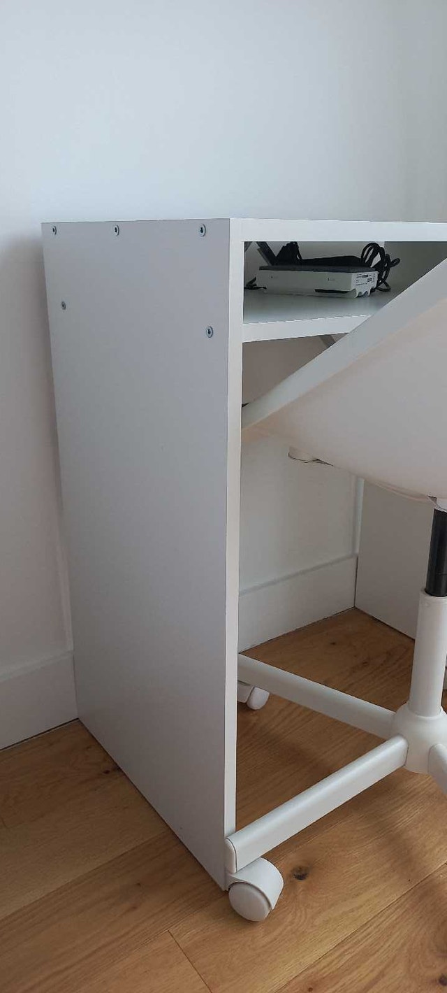 Desk - Ikea - photo 3