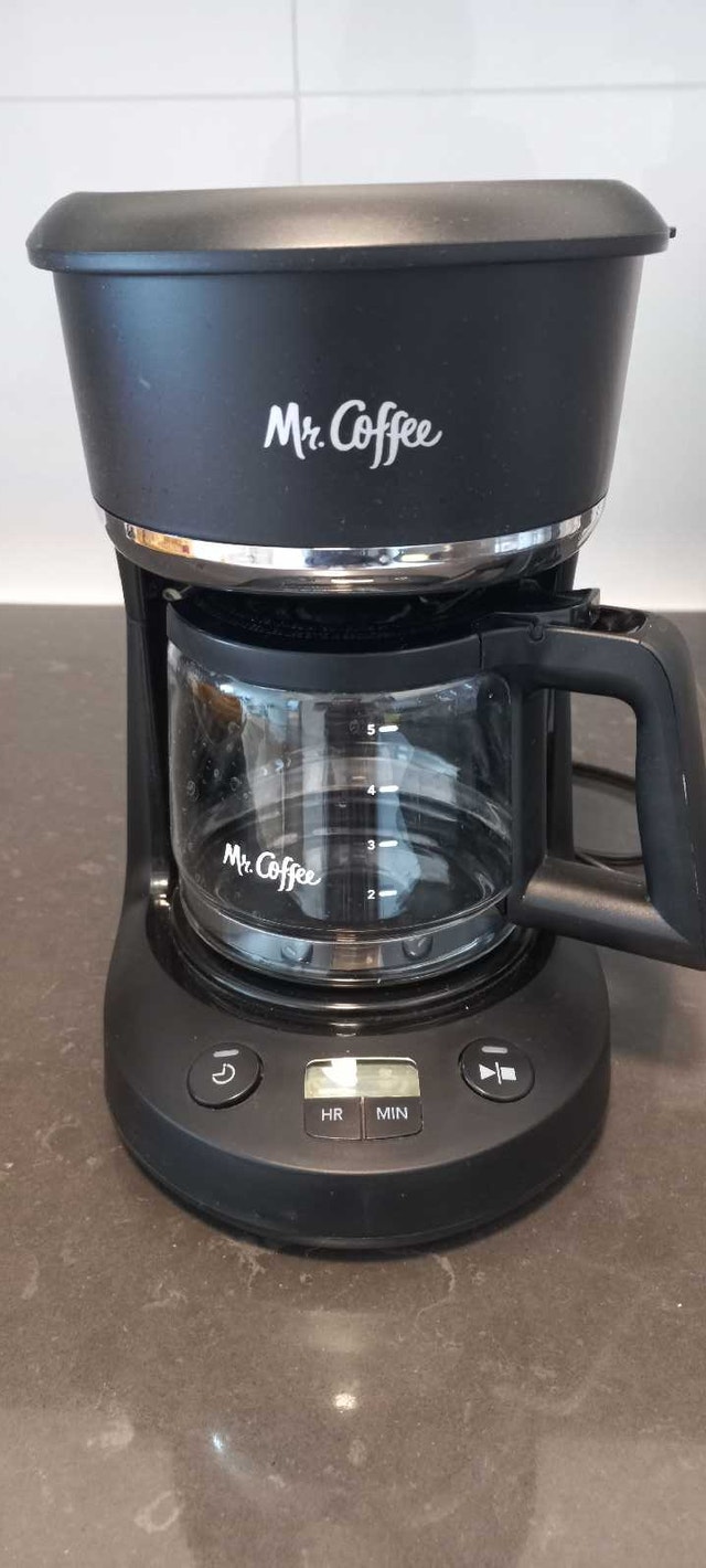 Coffee maker - 5 cup programmable - photo 3