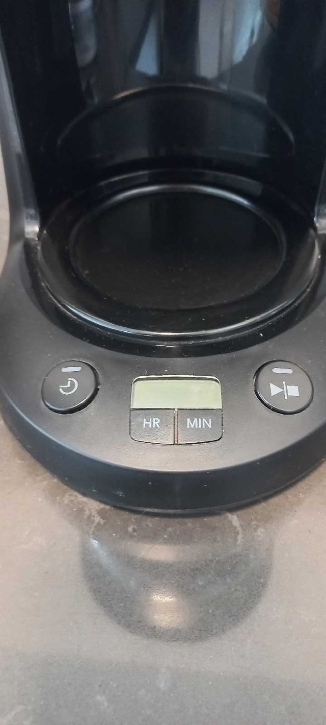 Coffee maker - 5 cup programmable - photo 5