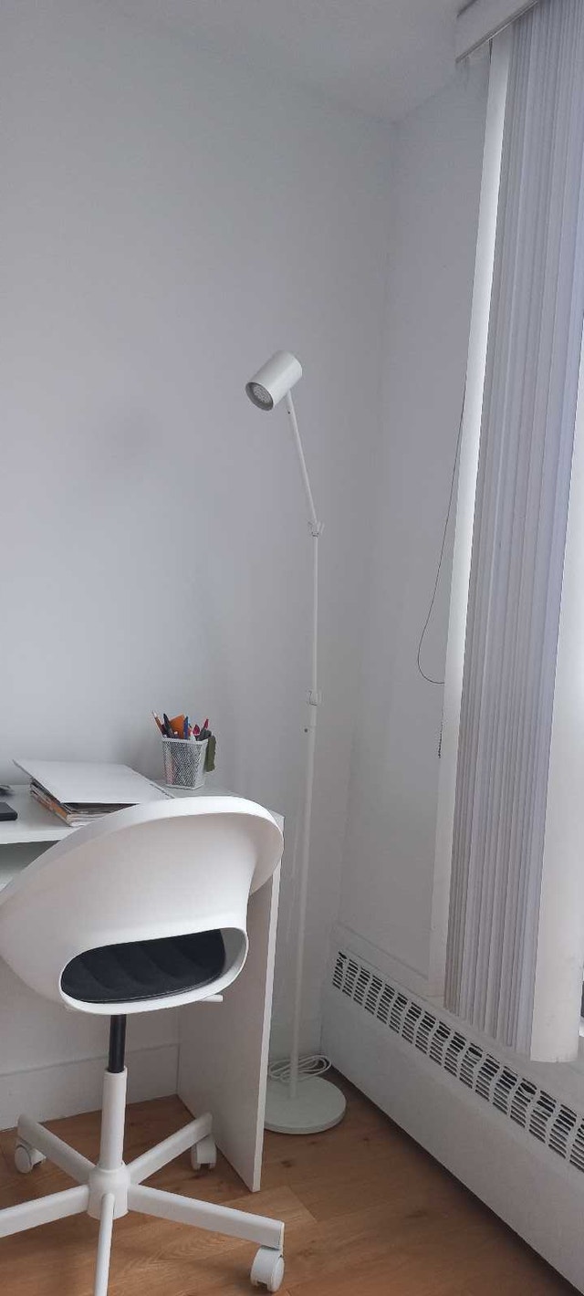 IKEA Floor Lamp - White - photo 2