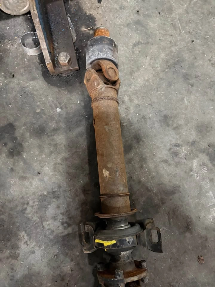 2016 Lexus IS300 Driveshaft - photo 2