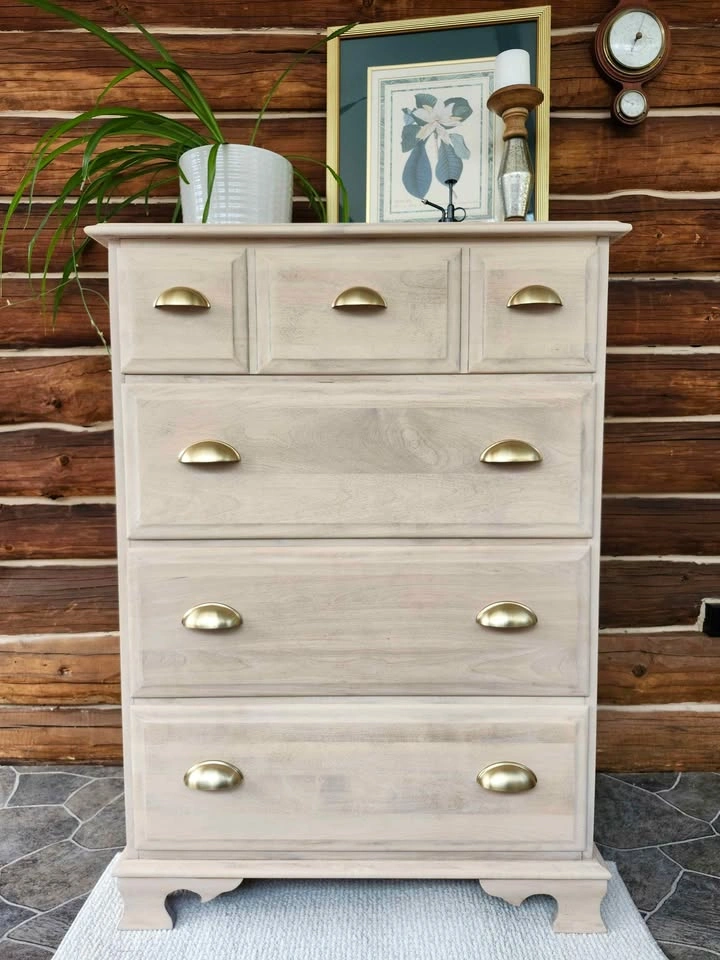 Refinished Vintage Moosehead Maple Dresser - Solid Wood - photo 2