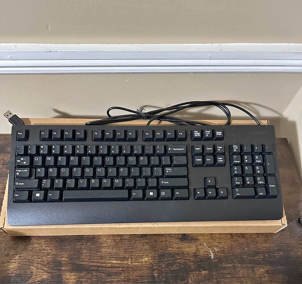 New USB Keyboard (In Box – Full Size)