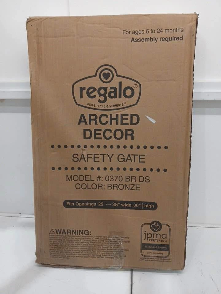 BRAND NEW REGALO ARCHED DECOR SAFETY GATE -BRONZE - photo 2