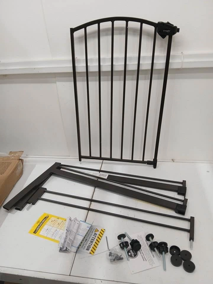 BRAND NEW REGALO ARCHED DECOR SAFETY GATE -BRONZE - photo 3