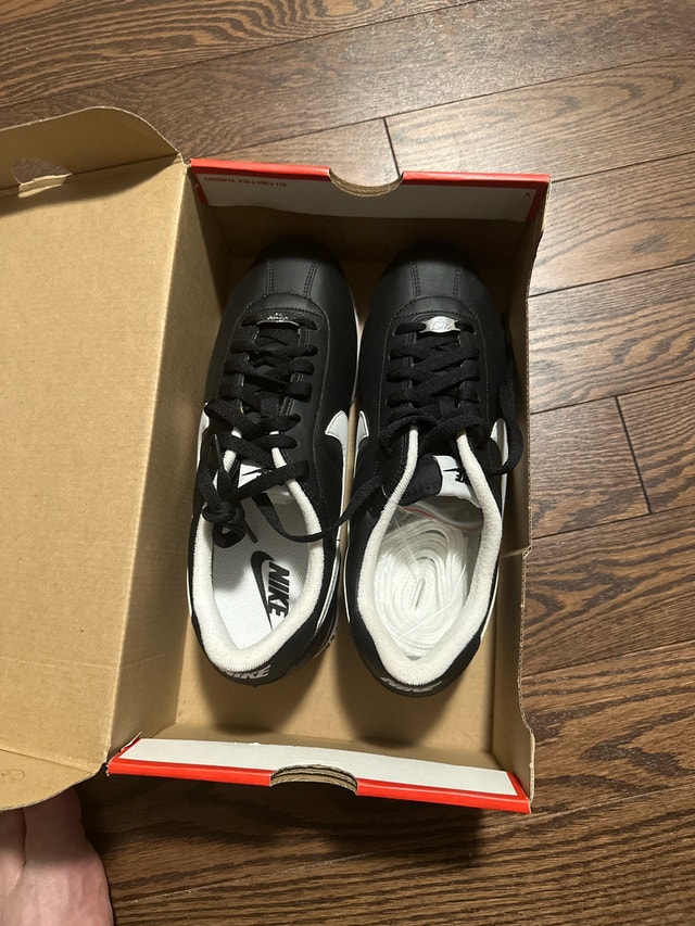 Nike Basic Cortez Leather ‘06 Size 9 Men - photo 2
