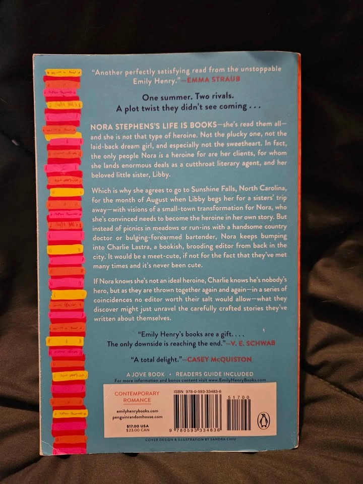 Book Lovers by Emily Henry (Paper cover) - photo 2