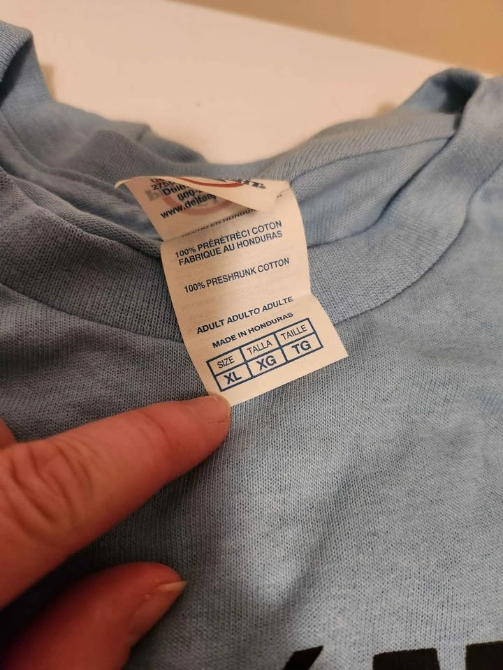 New - Adult XL - ¿Cómo se Llama? Light Blue Shirt - photo 2