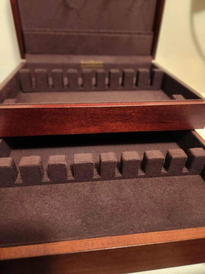 New Reed and Barton Flatware Storage Chest - photo 5