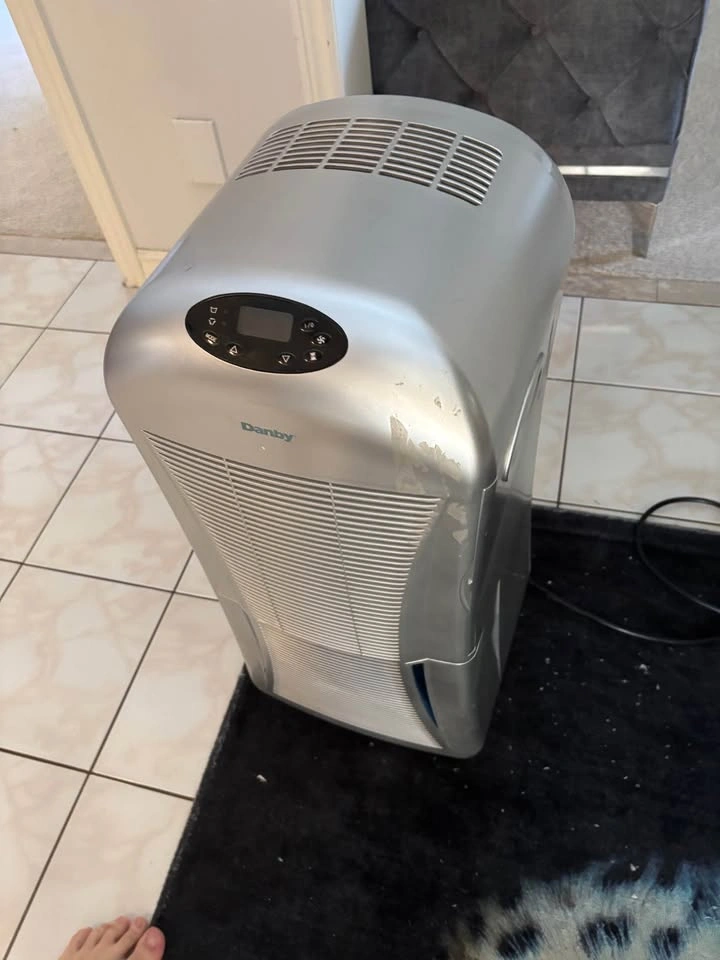 Danby Dehumidifier - photo 2