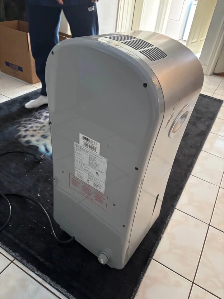 Danby Dehumidifier - photo 3